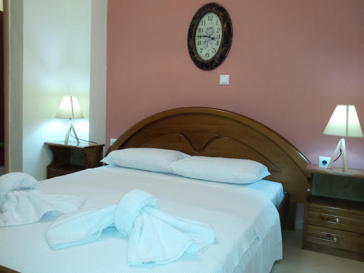 Roumpini Homes Agia Marina Exterior foto
